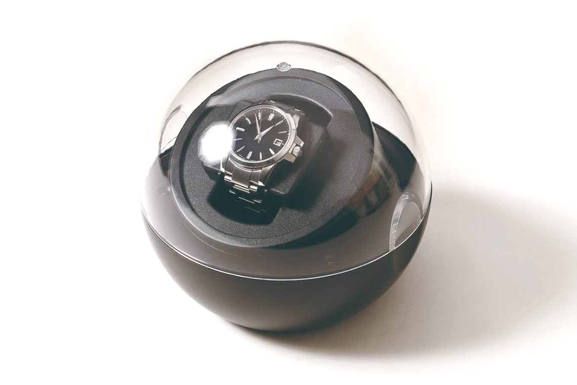 大人のお洒落外し【機械式トライアングル/新品】Wスケ 自動巻き 銀/黒/ss3 大人のお洒落外し【機械式トライアングル/新品】Wスケ 自動巻き 銀/黒/ss3